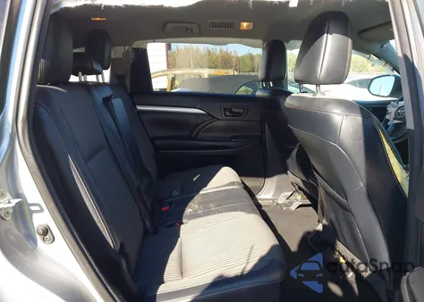 2018 Toyota Highlander Le Plus from USA, damaged, VIN 5TDBZRFH0JS908298